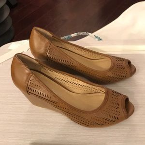 Brown open toed shoes